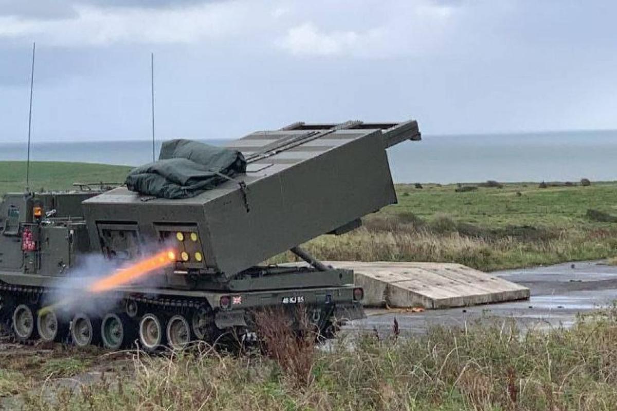 В Украину прибыли дополнительные РСЗО M270 из Великобритании В Украину прибыли дополнительные РСЗО M270 из Великобритании