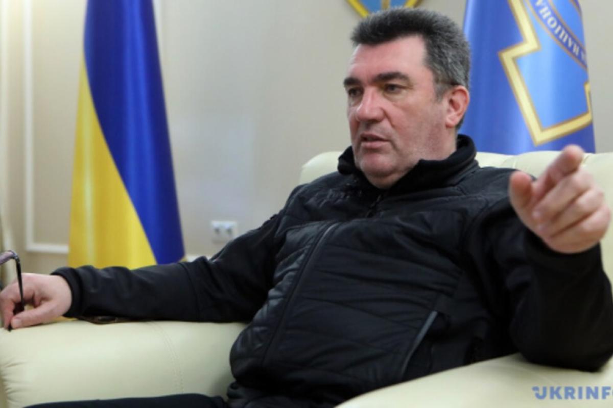 Данилов заявил, что проверил бы всех украинских граждан на причастность к сотрудничеству с РФ Данилов заявил, что проверил бы всех украинских граждан на причастность к сотрудничеству с РФ
