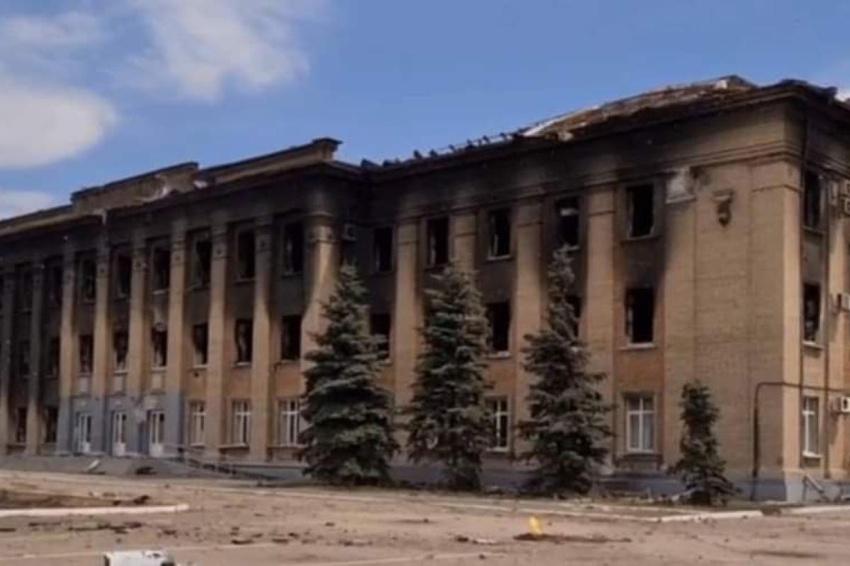 Вікон досі немає, опалення також не буде: окуповану Луганщину зовсім не готують до холодів Вікон досі немає, опалення також не буде: окуповану Луганщину зовсім не готують до холодів