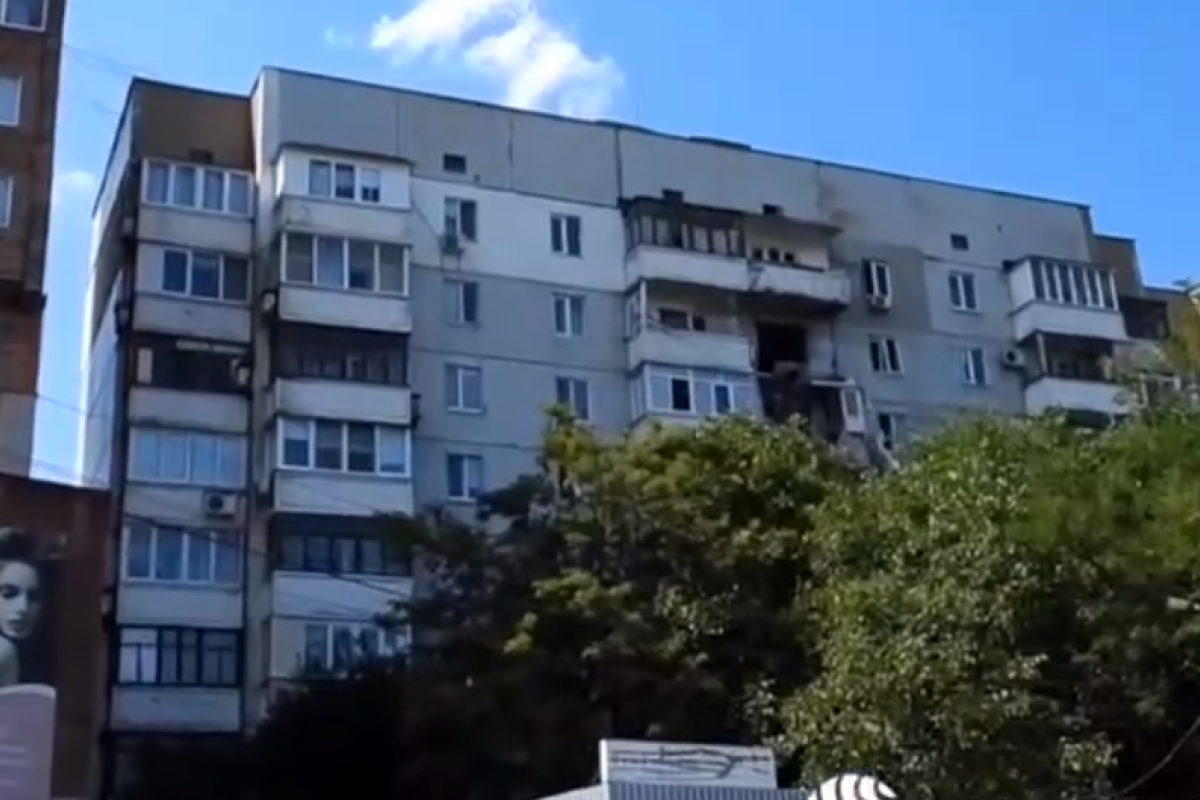 Провокация не удалась: оккупанты обстреляли многоэтажку в Донецке и "спалились" Провокация не удалась: оккупанты обстреляли многоэтажку в Донецке и "спалились"