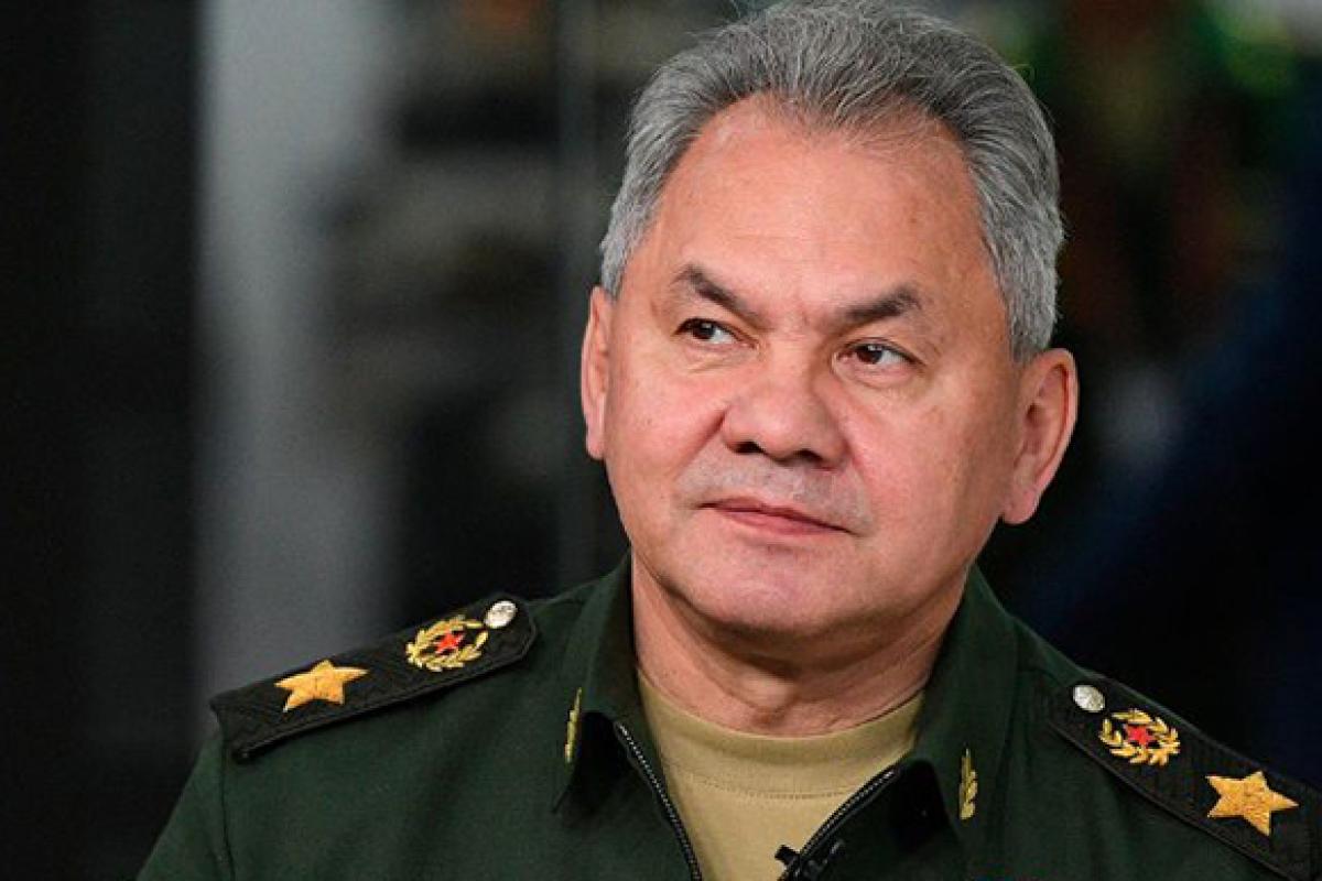 Шойгу зателефонував чотирьом міністрам оборони та заявив, що Україна готує "брудну бомбу" Шойгу зателефонував чотирьом міністрам оборони та заявив, що Україна готує "брудну бомбу"