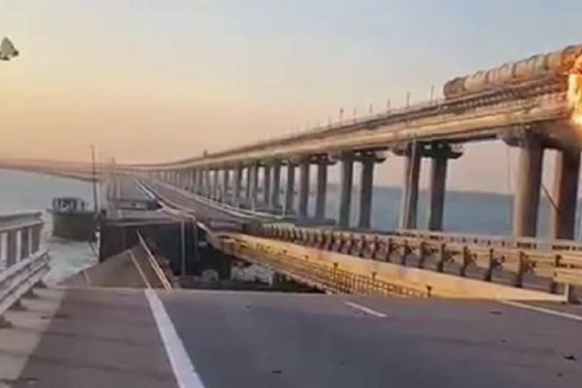Взрыв на Крымском мосту ухудшил состояние российских войск на юге, - Гуменюк