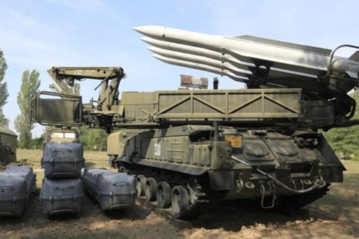 Вночі Повітряні сили знищили російський вертоліт та 6 дронів-"шахідів" за півгодини Вночі Повітряні сили знищили російський вертоліт та 6 дронів-"шахідів" за півгодини