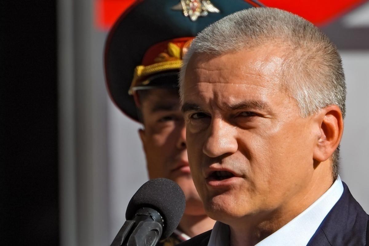 У Криму оголосили "високий рівень терористичної небезпеки" У Криму оголосили "високий рівень терористичної небезпеки"