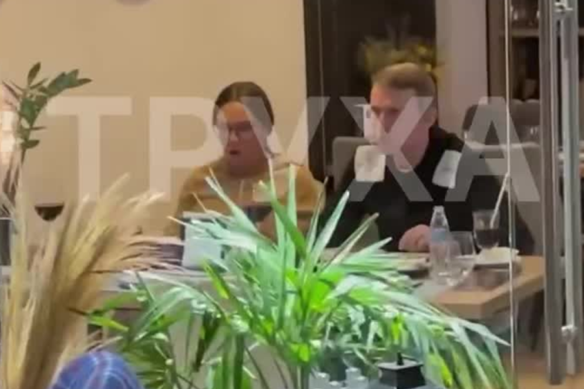 Медведчука с женой заметили в оккупированном Крыму Медведчука с женой заметили в оккупированном Крыму