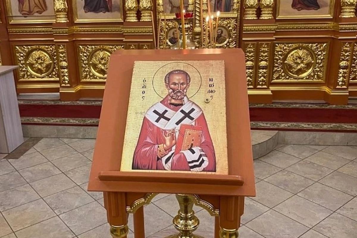 Нове ППО під'їхало: На аеродром в Енгельсі завезли "чудотворну" ікону Нове ППО під'їхало: На аеродром в Енгельсі завезли "чудотворну" ікону