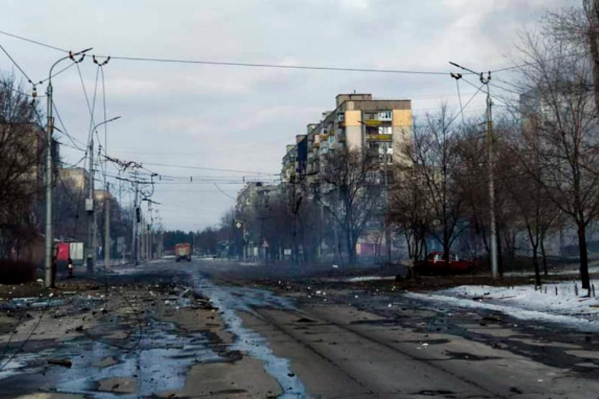 "Самі свої двері на місце ставте", або Грабіж замість ремонту в окупованому Сєвєродонецьку "Самі свої двері на місце ставте", або Грабіж замість ремонту в окупованому Сєвєродонецьку