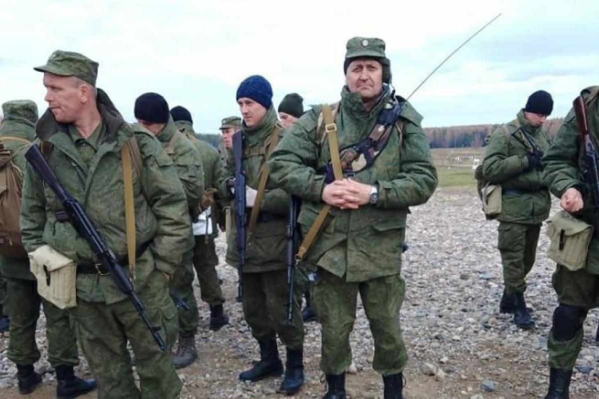 На оккупированной Луганщине мобилизованных не хотят увольнять из армии по возрасту На оккупированной Луганщине мобилизованных не хотят увольнять из армии по возрасту