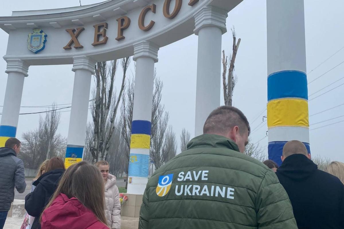 "Одна из самых сложных спасательных миссий": 24 ребенка вернулись на Херсонщину