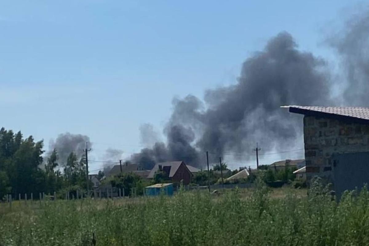 "Украинский ответ не заставил себя ждать": В Геническе и Скадовске прилетело по базе РФ - видео "Украинский ответ не заставил себя ждать": В Геническе и Скадовске прилетело по базе РФ - видео