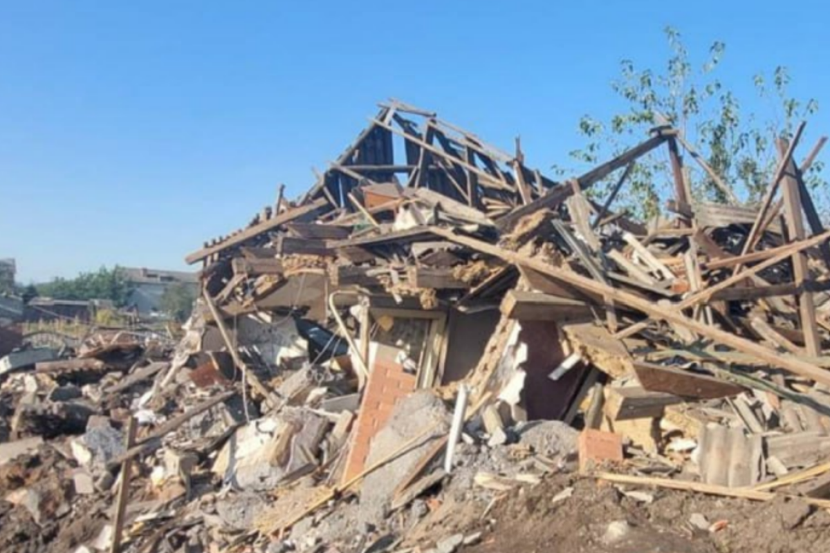 Окупанти обстріляли село на Донеччині: наслідки - фото Окупанти обстріляли село на Донеччині: наслідки - фото