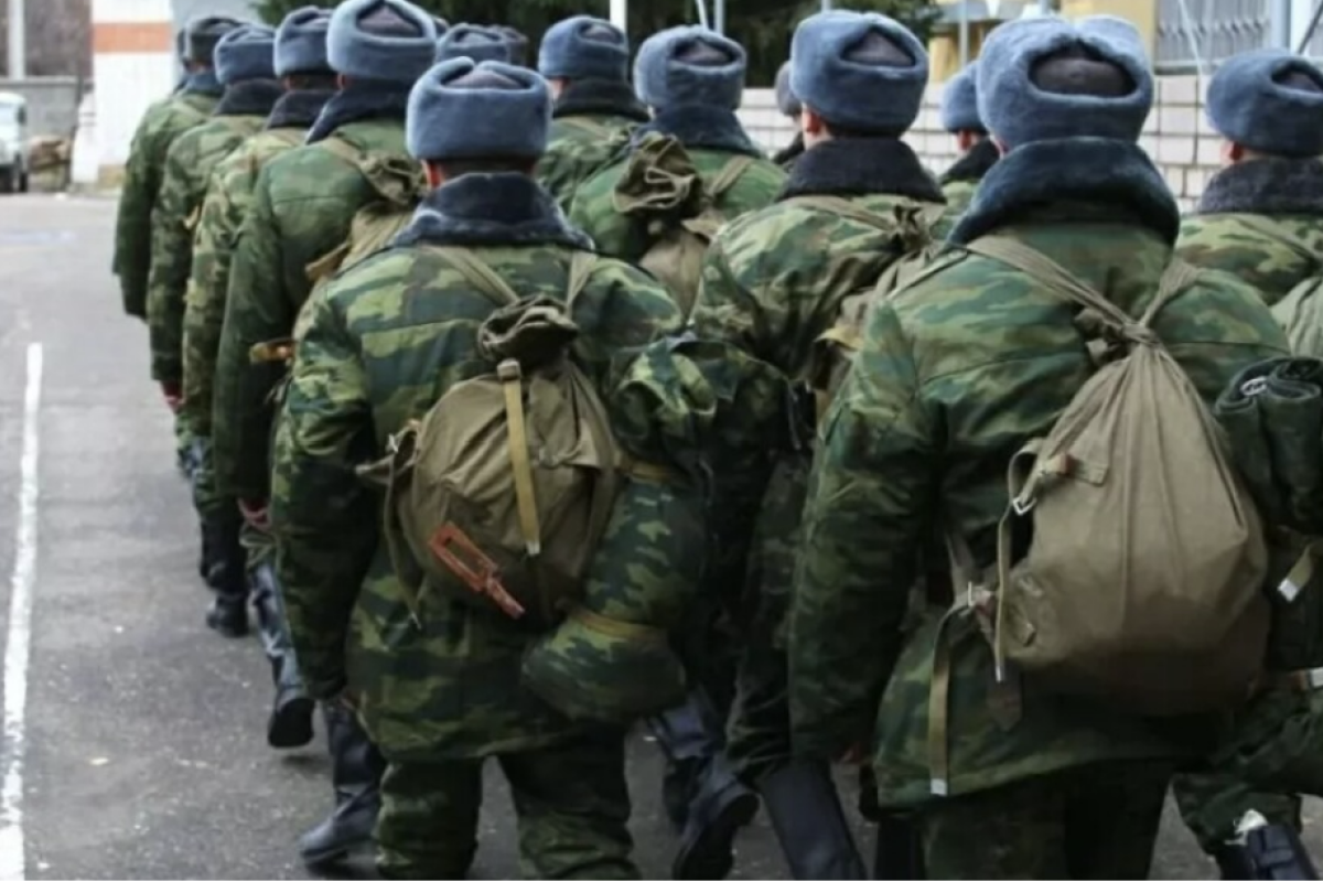 Мобилизация на ТОТ: представители "военкоматов" разыскивают уклонистов в Крыму Мобилизация на ТОТ: представители "военкоматов" разыскивают уклонистов в Крыму
