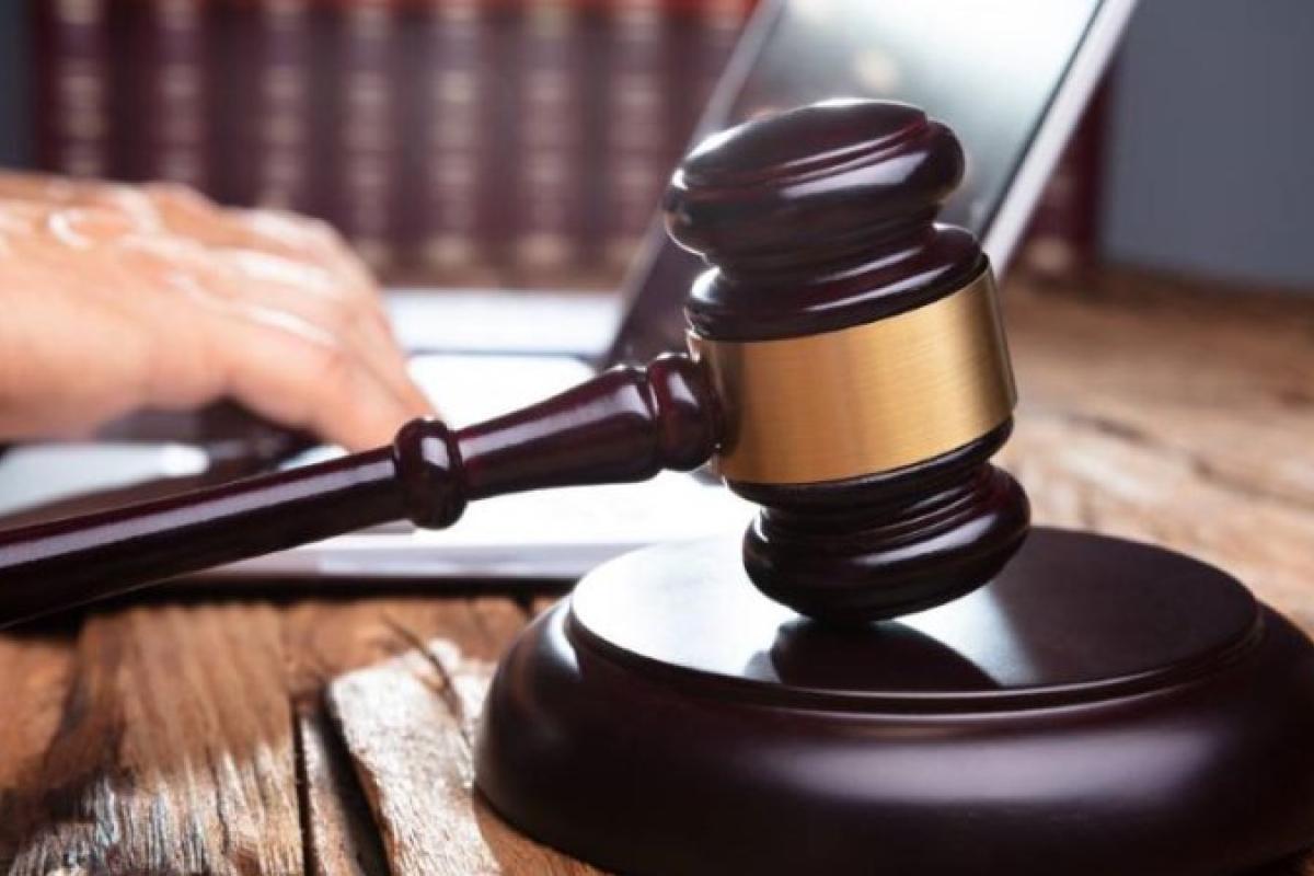 Группу "чиновников" из Луганщины будут судить за сотрудничество с оккупантами Группу "чиновников" из Луганщины будут судить за сотрудничество с оккупантами