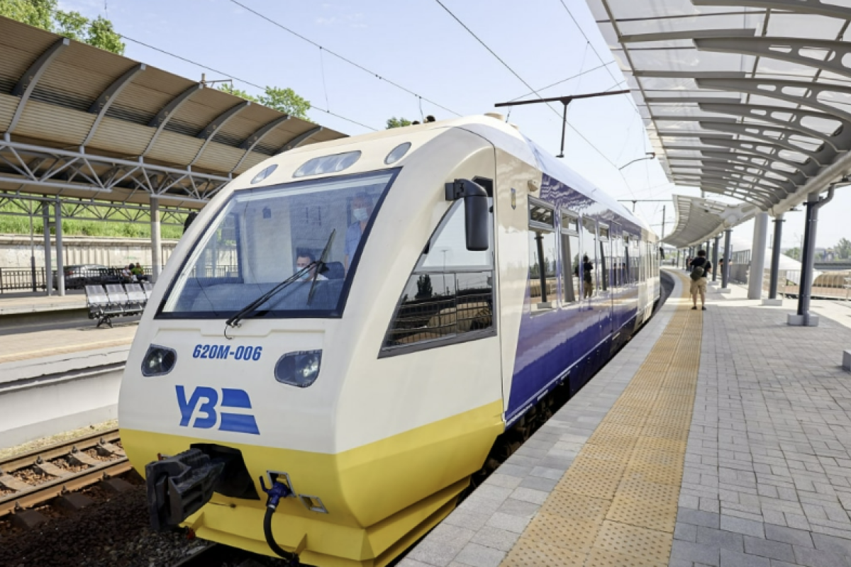 С 10 декабря "Укрзализныця" повысит цены на некоторые билеты: каких маршрутов касается С 10 декабря "Укрзализныця" повысит цены на некоторые билеты: каких маршрутов касается