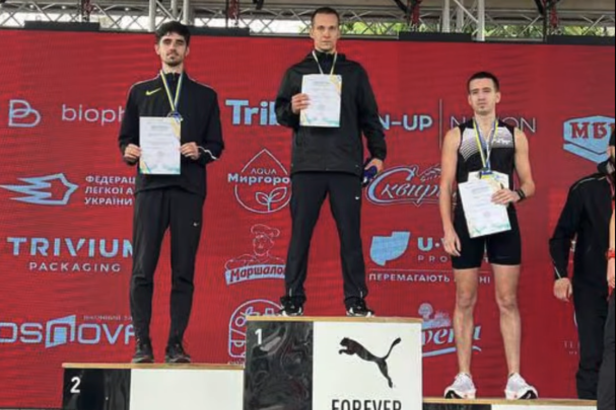 Луганский бегун одержал победу на чемпионате Украины по марафонскому бегу среди молодежи Луганский бегун одержал победу на чемпионате Украины по марафонскому бегу среди молодежи