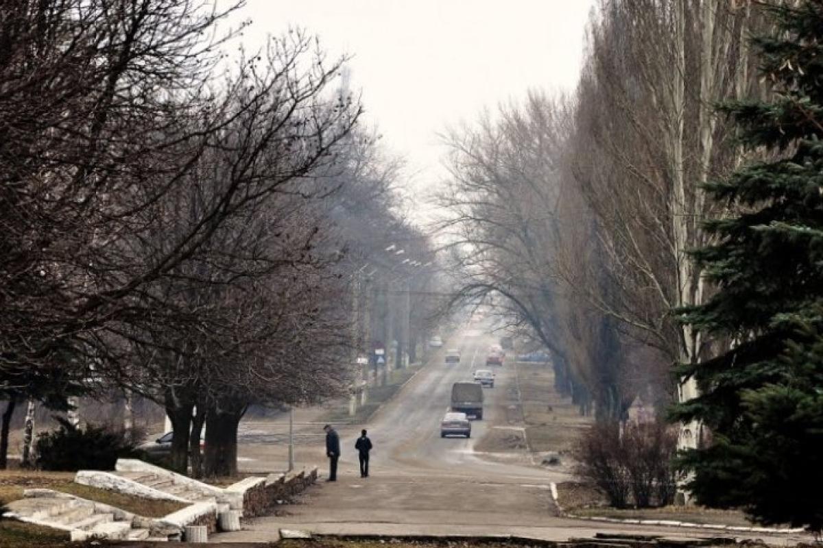 Жители оккупированной Донецкой области преодолевают "дорогу жизни" - видео Жители оккупированной Донецкой области преодолевают "дорогу жизни" - видео