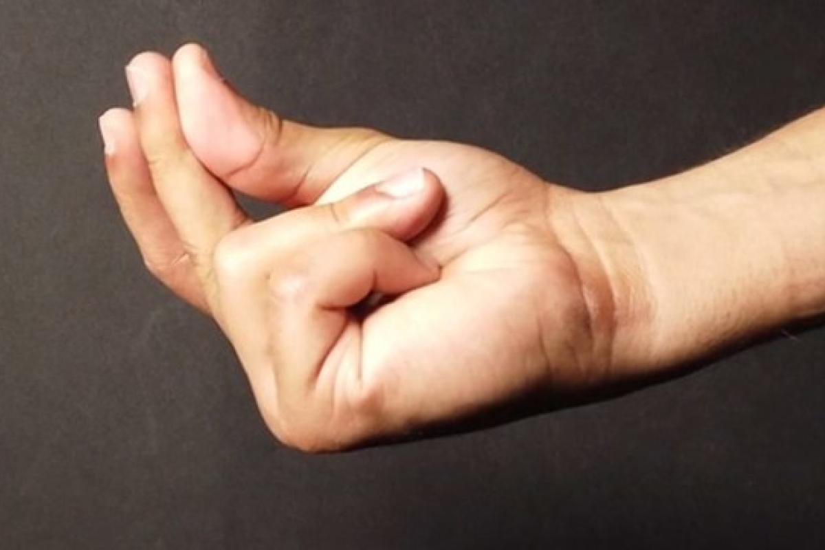 Миттєвий переклад: як українською сказати "по щелчку пальцев"?