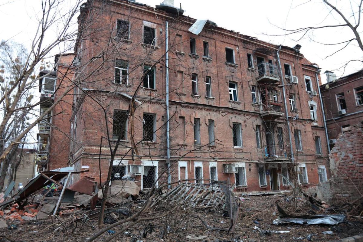 Новые кадры атаки по Харькову, раскрывающие масштабы трагедии: количество пострадавших выросло Новые кадры атаки по Харькову, раскрывающие масштабы трагедии: количество пострадавших выросло