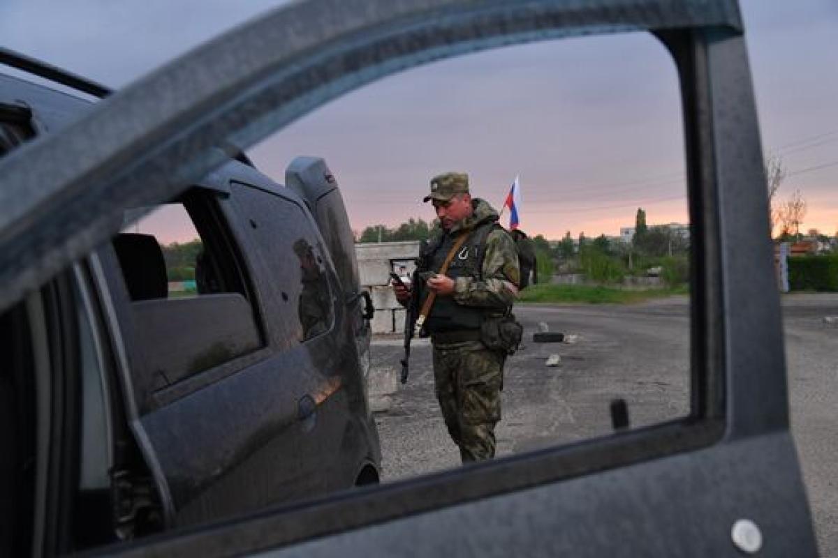 На блокпостах Луганщини: перевірка телефону тепер охоплює більше, ніж просто фото та переписку