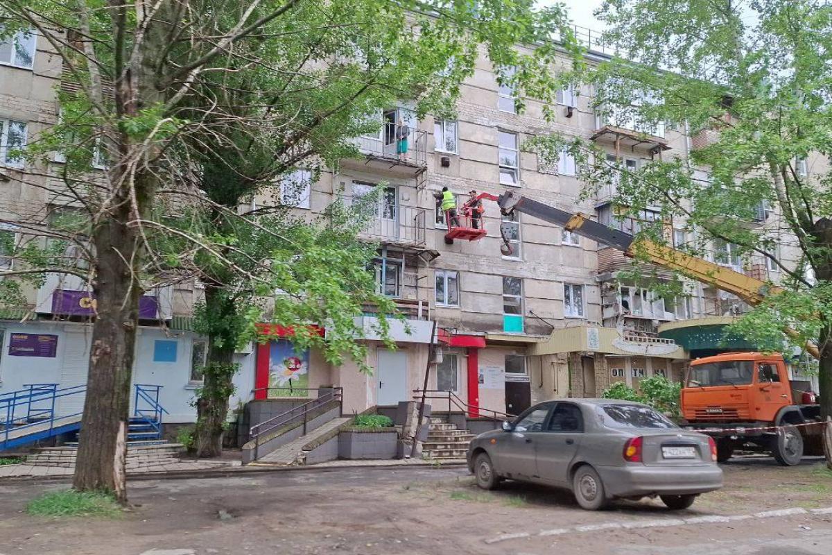 Рубіжне на камеру: як окупанти знімають 'відновлення', а люди бачать лише руїни