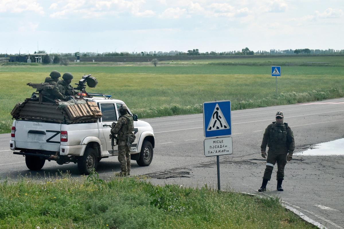 УАЗ «Патріот» страху: як на Луганщині чоловіків викрадають на війну