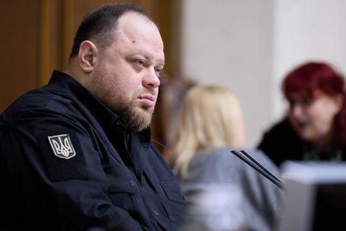 У Раді обговорюють можливість виїзду за кордон для чоловіків 18–24 років