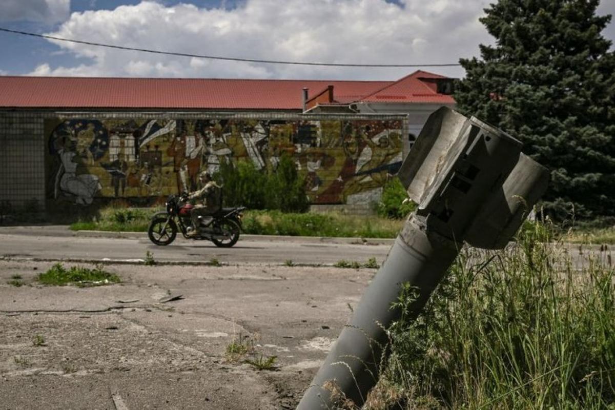 У Лисичанську зафіксовані нові вибухи: місто залишилося без світла