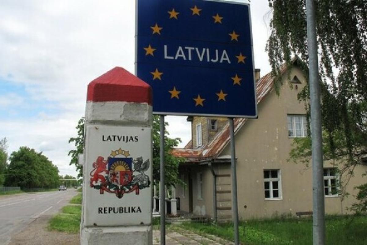 Латвія депортує понад 800 громадян Росії Латвія депортує понад 800 громадян Росії