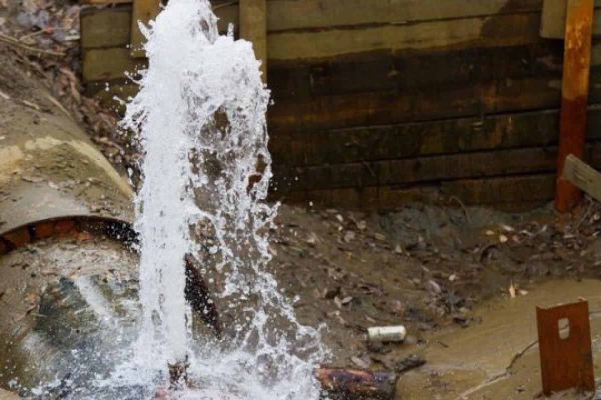 Окупований Сіверськодонецк: звернення мешканців про допомогу через екологічну катастрофу та бездіяльність окупаційної "влади" Розрита каналізація на Курчатова несе загрозу здоров'ю