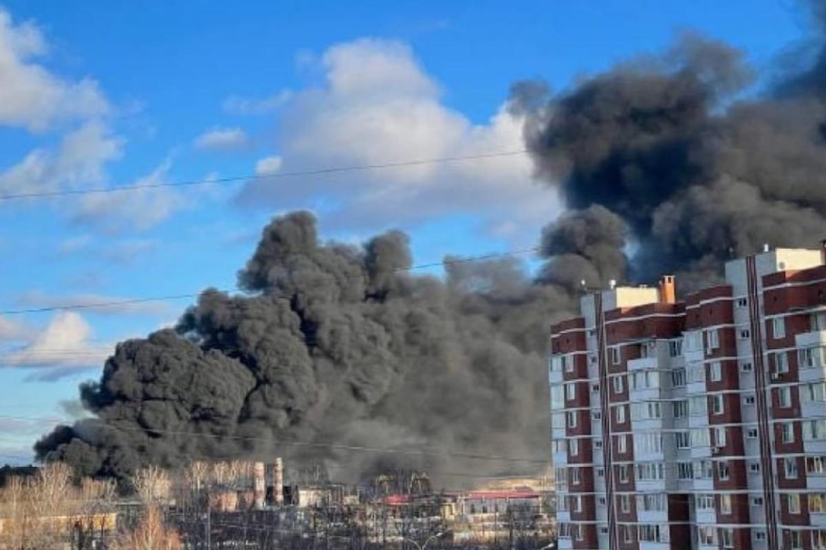 В РФ в Екатеринбурге произошел масштабный пожар на турбинном заводе Пожар на российском турбинном заводе