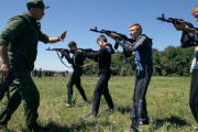 Какие "знания" дают на оккупированной Луганщине? милитаризация молодежи