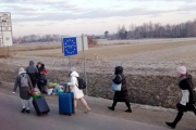 В Украине отменили ограничения на выезд женщин. эмиграция
