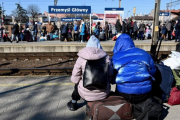 Польша сокращает помощь украинцам украинцы в Польше