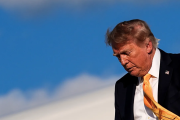 Трамп рассказал о разговоре с Путиным Трамп