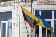 Кому из украинцев Литва не будет предоставлять временную защиту? Литва
