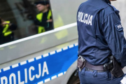 В Польше мужчина напал на двух украинцев в автобусе нападение в Польше