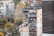В Хмельницком произошел взрыв в многоэтажке: предварительно - утечка газа В Хмельницком произошел взрыв в многоэтажке: предварительно - утечка г