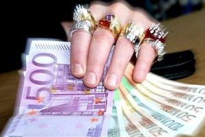 75-процентный налог на роскошь ввели для французских богачей