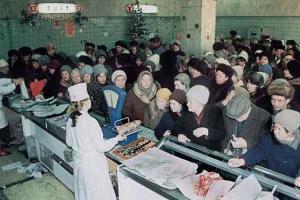 Дефицита продуктов питания из-за ситуации в стране не будет