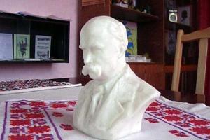 Выставка к 200-летию со дня рождения Великого Кобзаря открывается в Луганске
