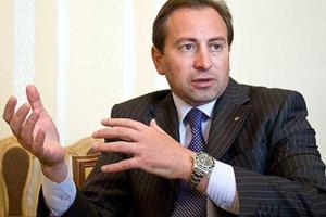 Эксперты обращают внимание на непрофессионализм руководства Минобороны во главе с нынешним министром - Н.Томенко