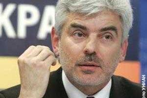 Те, кто имеет на руках незарегистрированное оружие, работают против Украины - В. Матчук