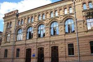 Кировоградские студенты морально и материально поддерживают украинских военных 