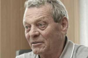 С Первомаем!