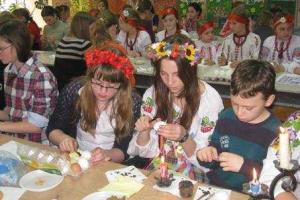 Народные традиции в росписи писанок изучали юные хмельниччане  