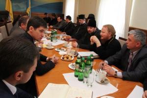 Совместными усилиями власти и духовенства можно найти пути взаимопонимания и примирения украинского народа - В.Шандра