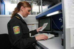 Растет число задержанных нарушителей с фальшивыми отметками Госпогранслужбы