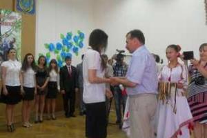 Херсонским выпускникам вручили заслуженные награды