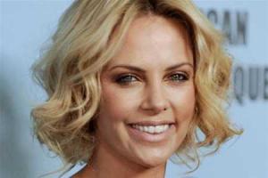 38-летняя Шарлиз Терон готовится стать мамой