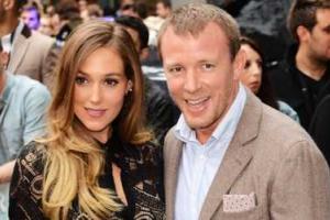 Плодовитый режиссер Гай Ричи вновь стал отцом 